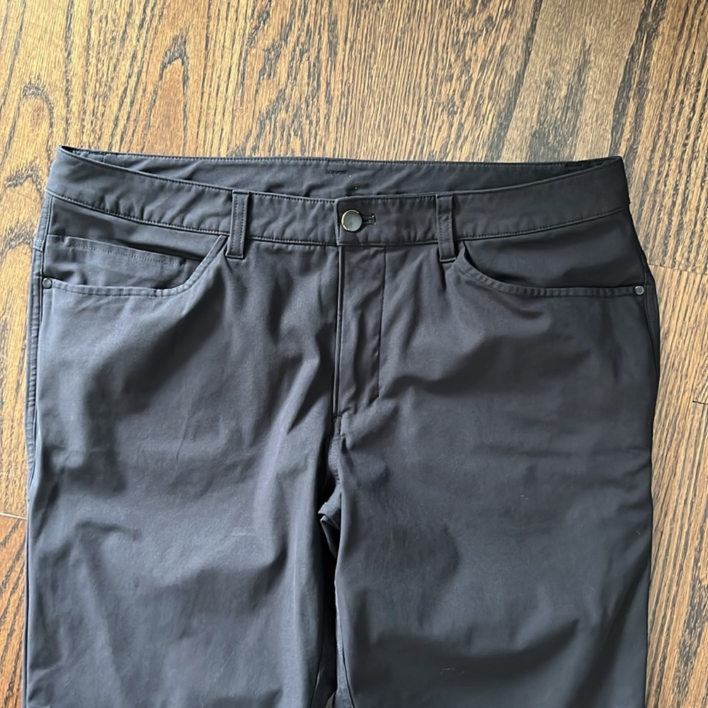 Lululemon black ABC pant - Picture 2 of 4